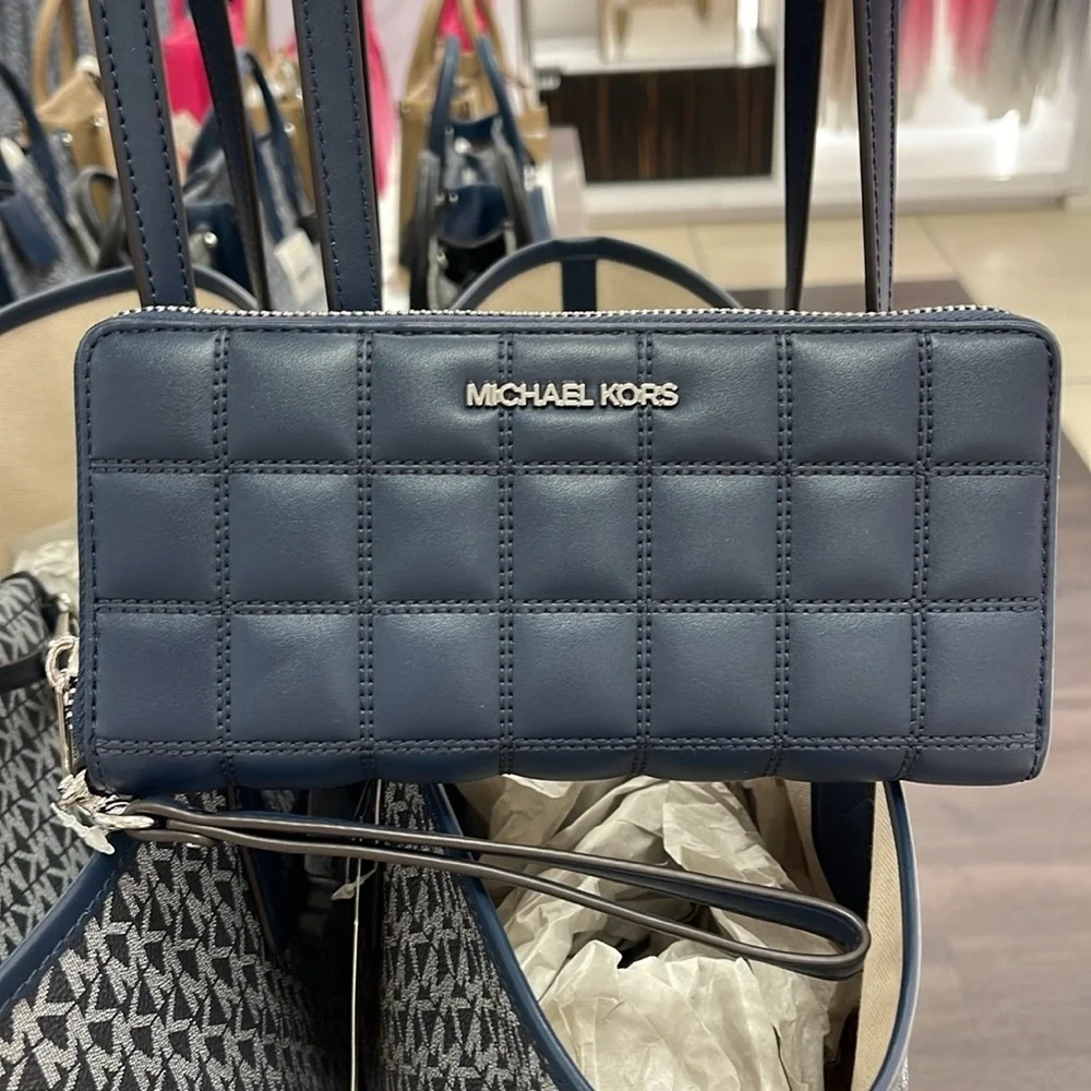 MICHAEL KORS Continental Wristlet Phone Case Wallet  Navy NWT